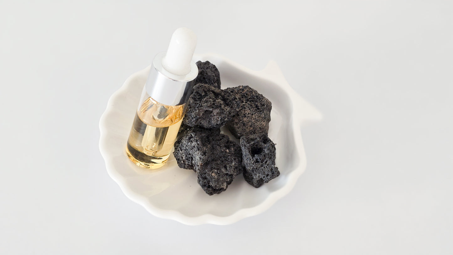 Exklusive Aroma Lavasteine (Aromadiffusor) mit einem hübschen Gipsteller als Untersatz
