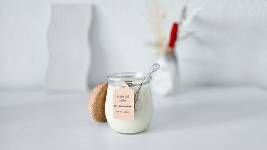 Exklusive handgegossene Duftkerze aus Naturwachs mit Korkdeckel in Weckglas