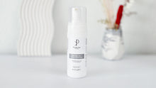 Sanfte Gesichtsmousse von Private Key Cosmetics für empfindliche Haut